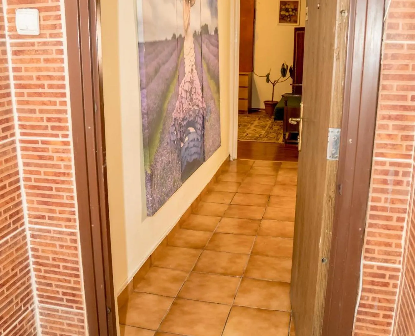 Vintage Experience With A 1965 Rocking Chair In City Center 2 Rooms Apartment Bucareste